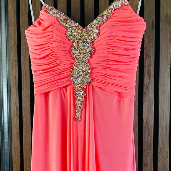 Prom/wedding/ bridesmaids dress - Picture 5 of 11